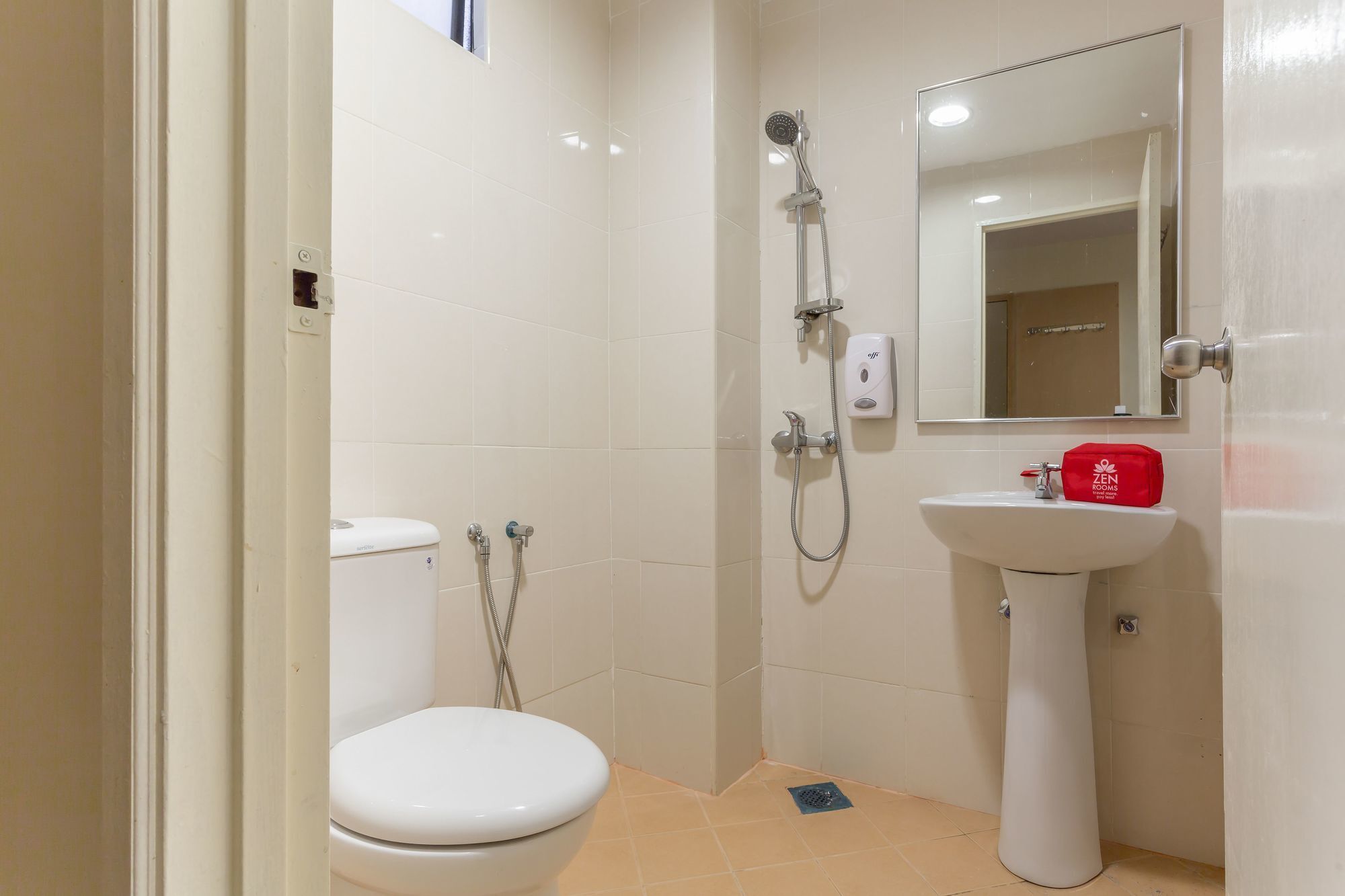Zen Rooms Basic Sentul קואלה לומפור מראה חיצוני תמונה